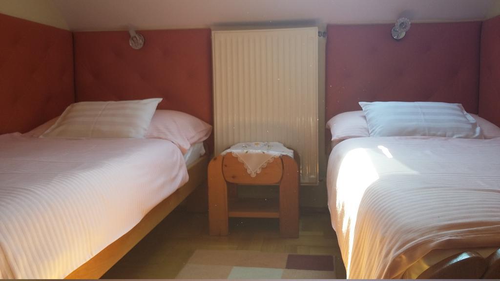 Bundics Vendeghazak Bed & Breakfast Lenti Ngoại thất bức ảnh