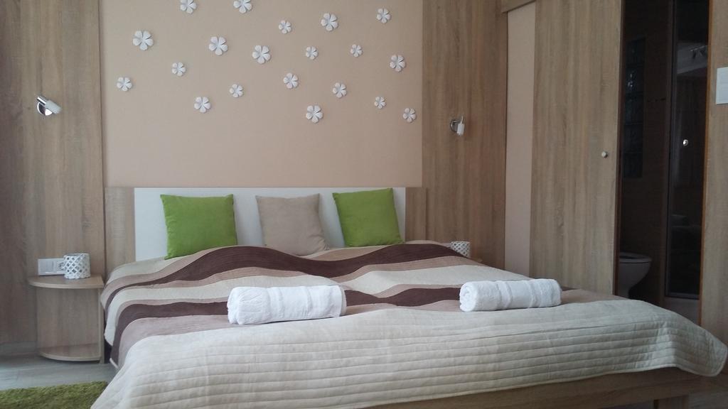 Bundics Vendeghazak Bed & Breakfast Lenti Ngoại thất bức ảnh