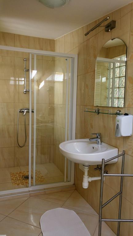 Bundics Vendeghazak Bed & Breakfast Lenti Ngoại thất bức ảnh